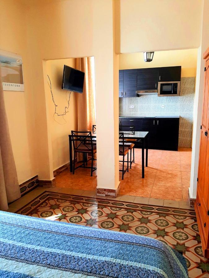 La Cueva Del Bounty Apartment ปูแอร์โต เดล โรซาริโอ ภายนอก รูปภาพ
